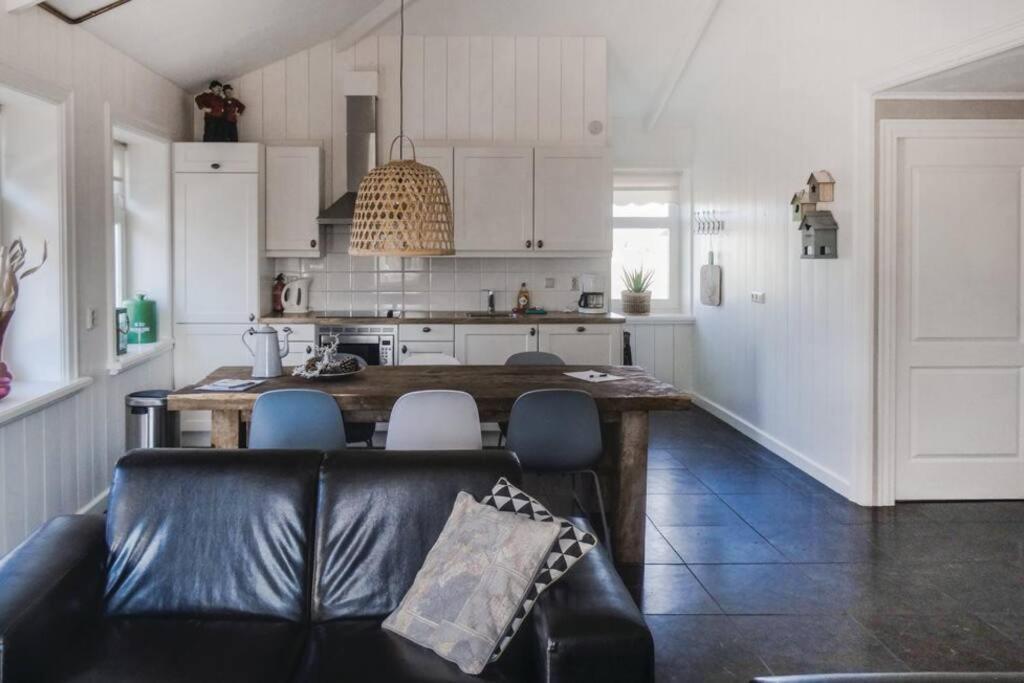 Logies De Hooiberg Apartment Lutjewinkel Exterior foto